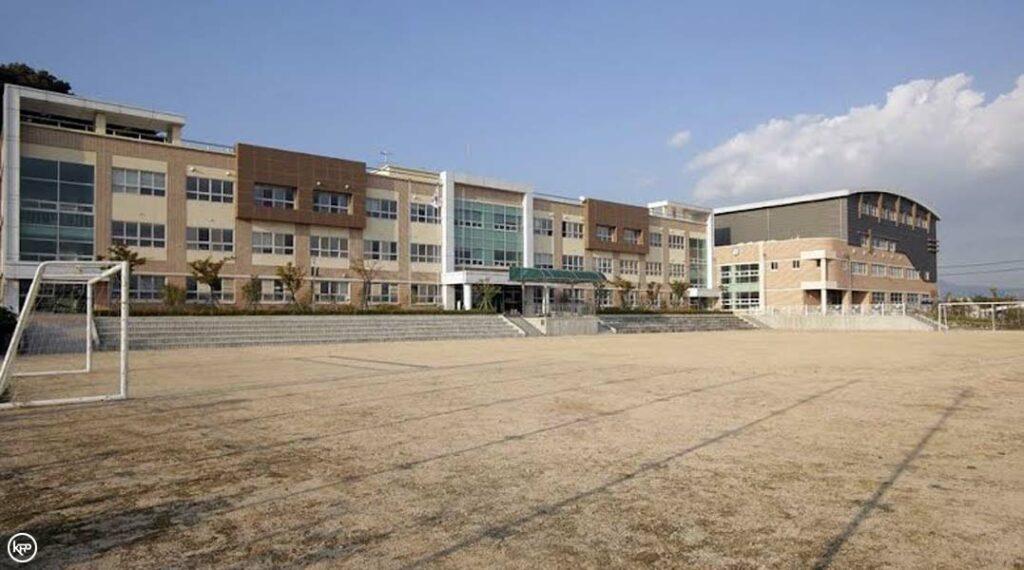 kpop international high school busan south korea