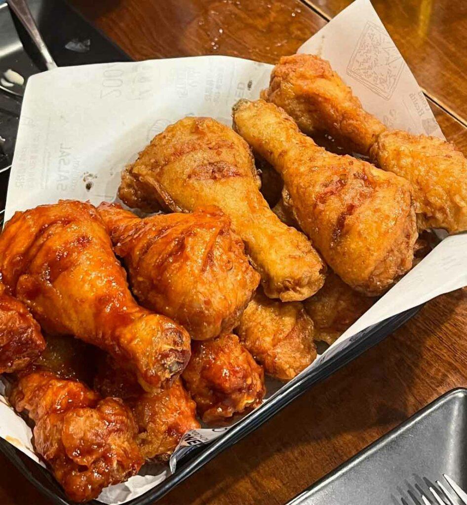 Korean fried chicken brand kyochon byeon woo seok