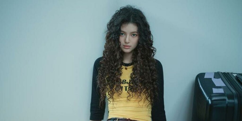 Korean hippie perm hairstyle long hair girls