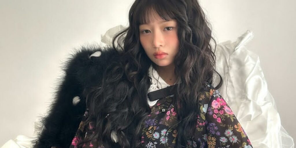 Korean hippie perm hairstyle long hair girls