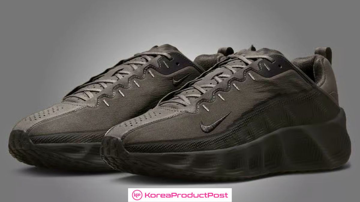 HYEIN SEO x Nike AVA Rover